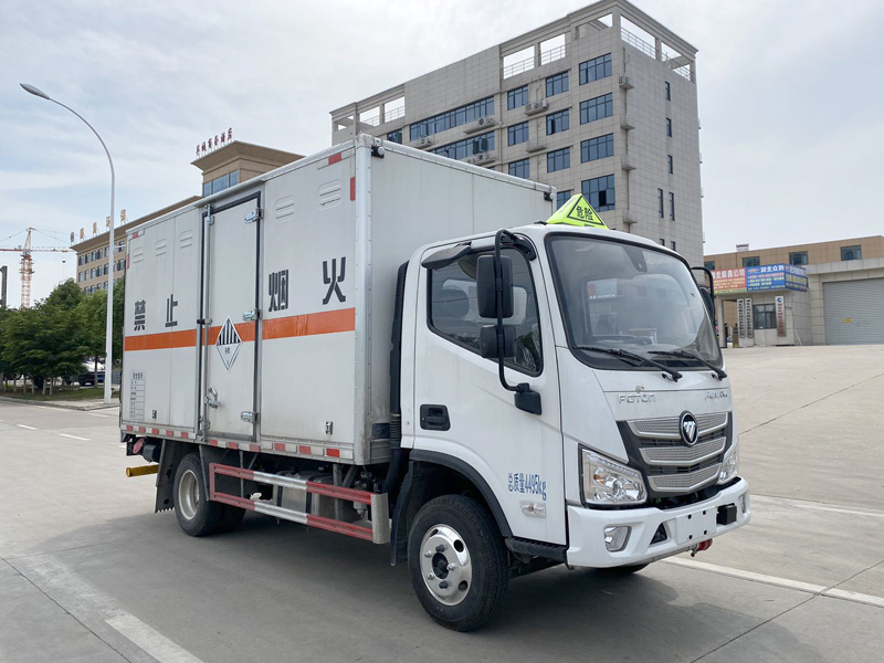 雜項(xiàng)危險(xiǎn)物品廂式運(yùn)輸車，運(yùn)輸車，運(yùn)輸車廠家，楚勝集團(tuán)